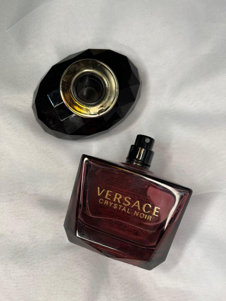 ادکلن ورساچه کریستال نویر ادو پرفیوم مشکی | Versace Crystal Noir (100 میل)