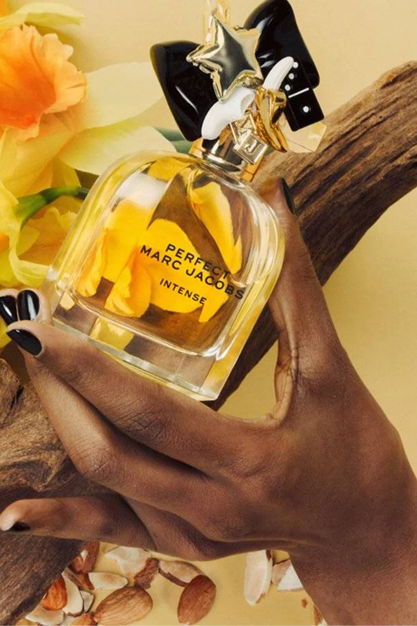 مارک جاکوبز پرفکت اینتنس 2 مارک جاکوبز پرفکت اینتنس 1
