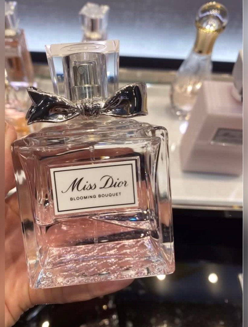 میس دیور بلومینگ بوکت2